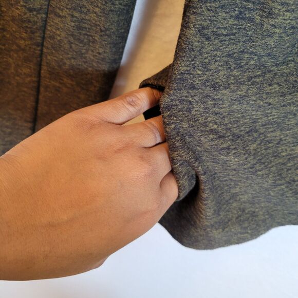 Lululemon Mens Surge Warm Top Size XL Gray Activewear 1/2 Zip Running Athleisure - Picture 3 of 8